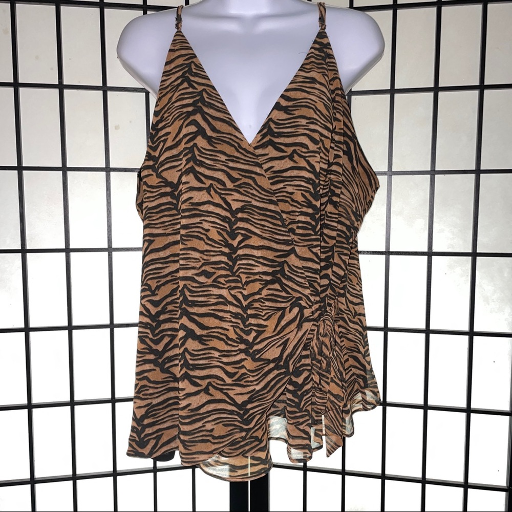 City chick ladies blouse size XXL/24